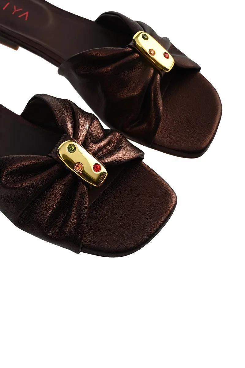 AMELIE COFFEE SLIPPERS