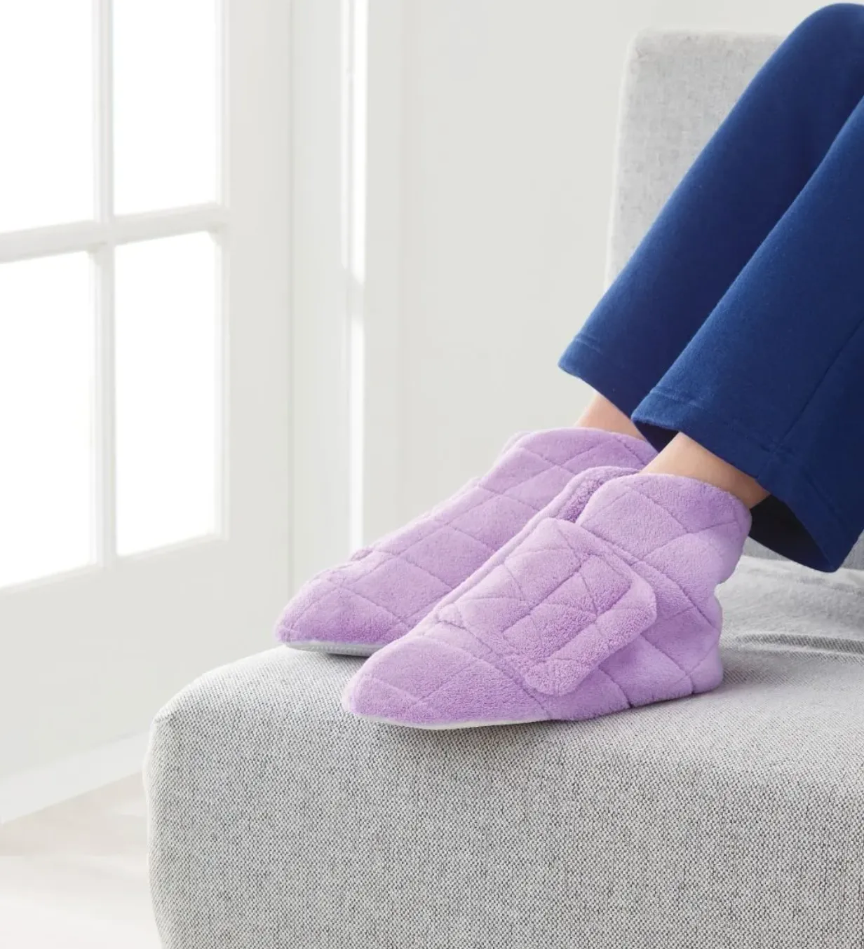 Extra Wide Women's Shoes for Swollen Feet