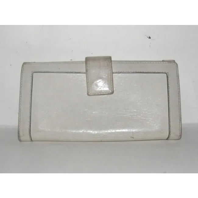 Gucci White Leather With Chrome Accents Vintage Wallet