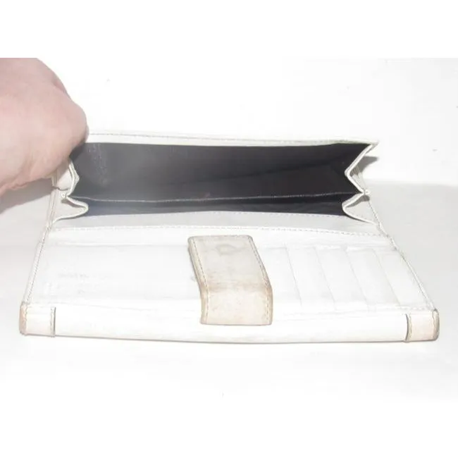 Gucci White Leather With Chrome Accents Vintage Wallet