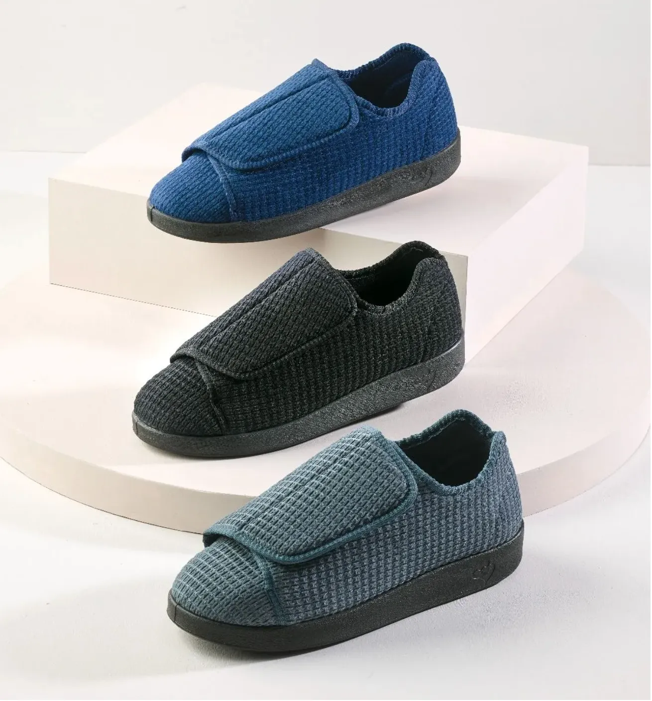 Mens Extra Extra Wide Slip Resistant Slippers